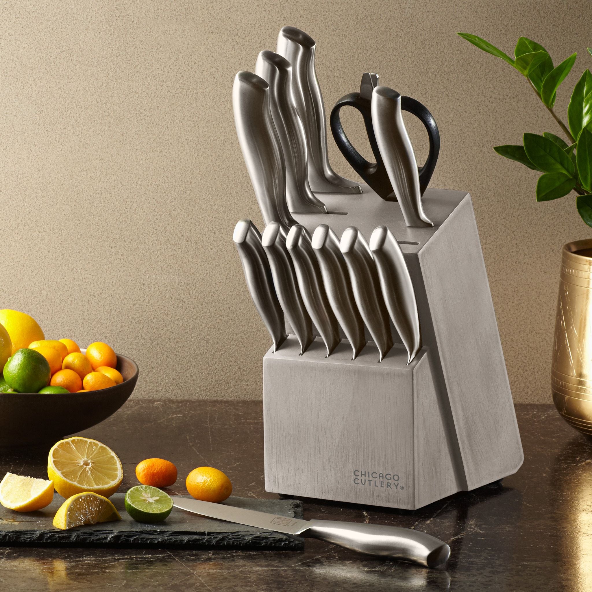 1135027_CC_Cutlery_Lifestyle_Square_Insignia-Steel_13-Piece-Set_1