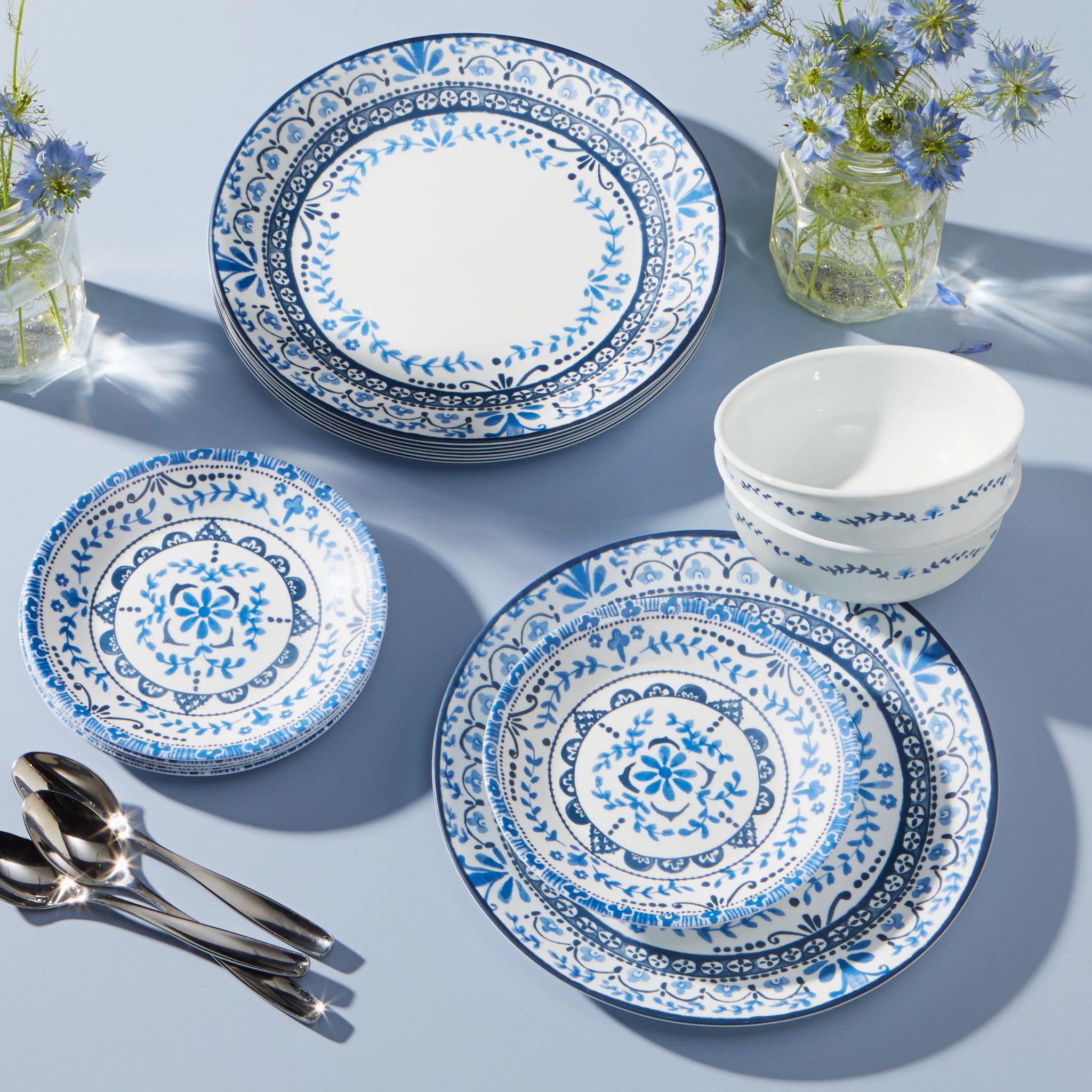 1135397_CO_Tabletop_Lifestyle_Square_Portofino_18pc-Set_1