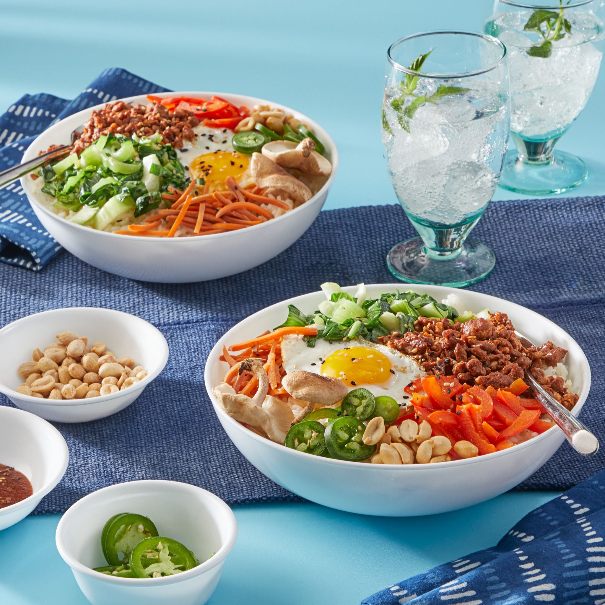 1137542_CO_Tabletop_Lifestyle_Square_Larger-Meal-Bowl_2