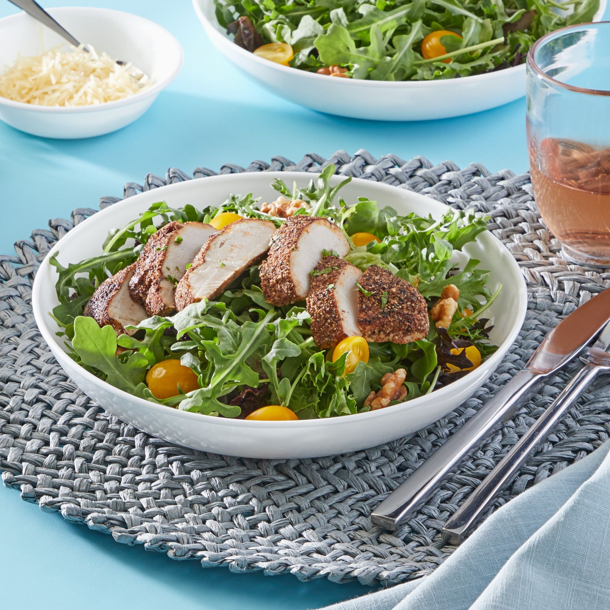 1137543_CO_Tabletop_Lifestyle_Square_Shallow-Meal-Bowl_2