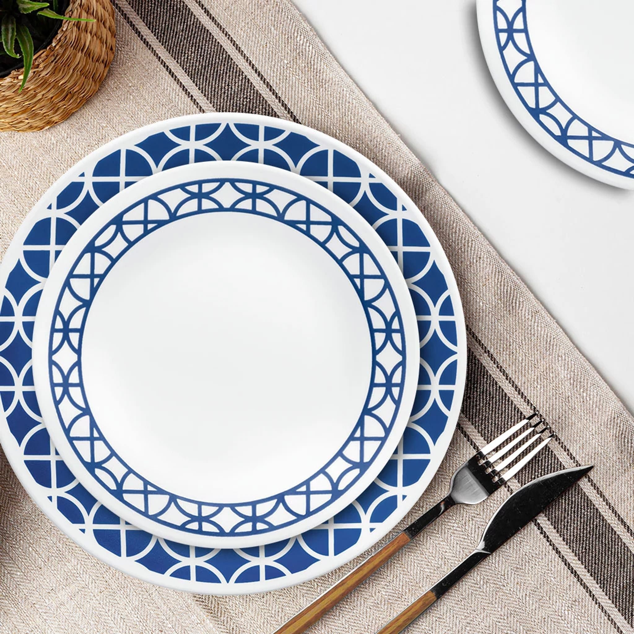 CO_1148530_Cobalt-Circles_16pc-Set_ATF_Square_Tile3